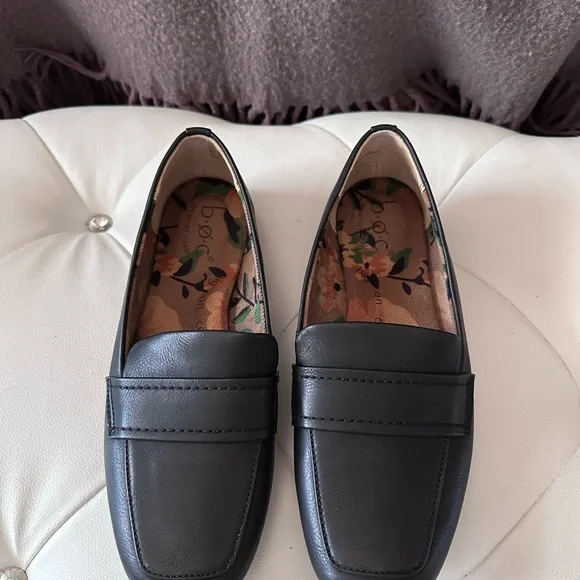 b.o.c. Womens Black/blue Leather Slip-On Loafers - Picture 2 of 5